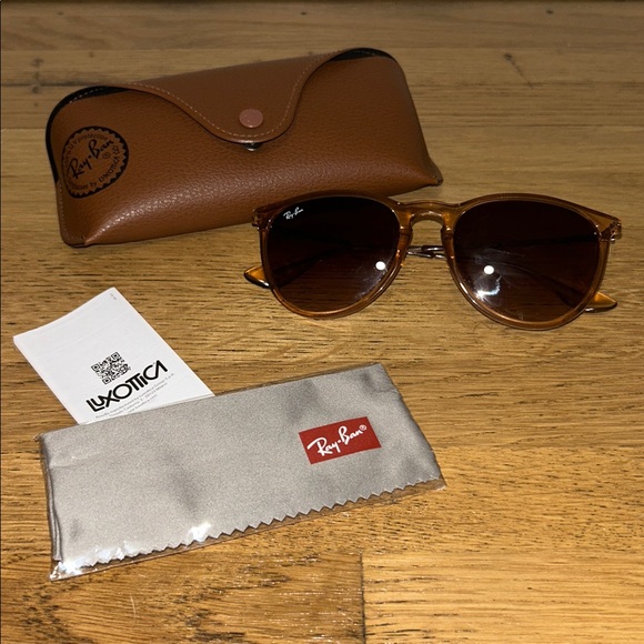 Ray-Ban Tan Sunglasses with Case - Picture 1 of 9